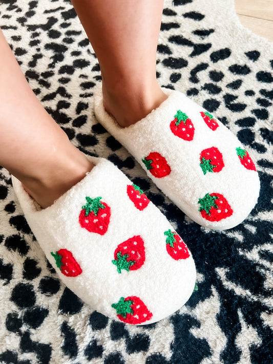Lateral Gig | Strawberry Ultra-Cozy Slipperes